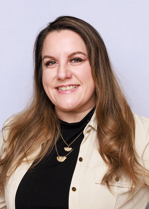 Lindsay-Moore-_Website-headshot